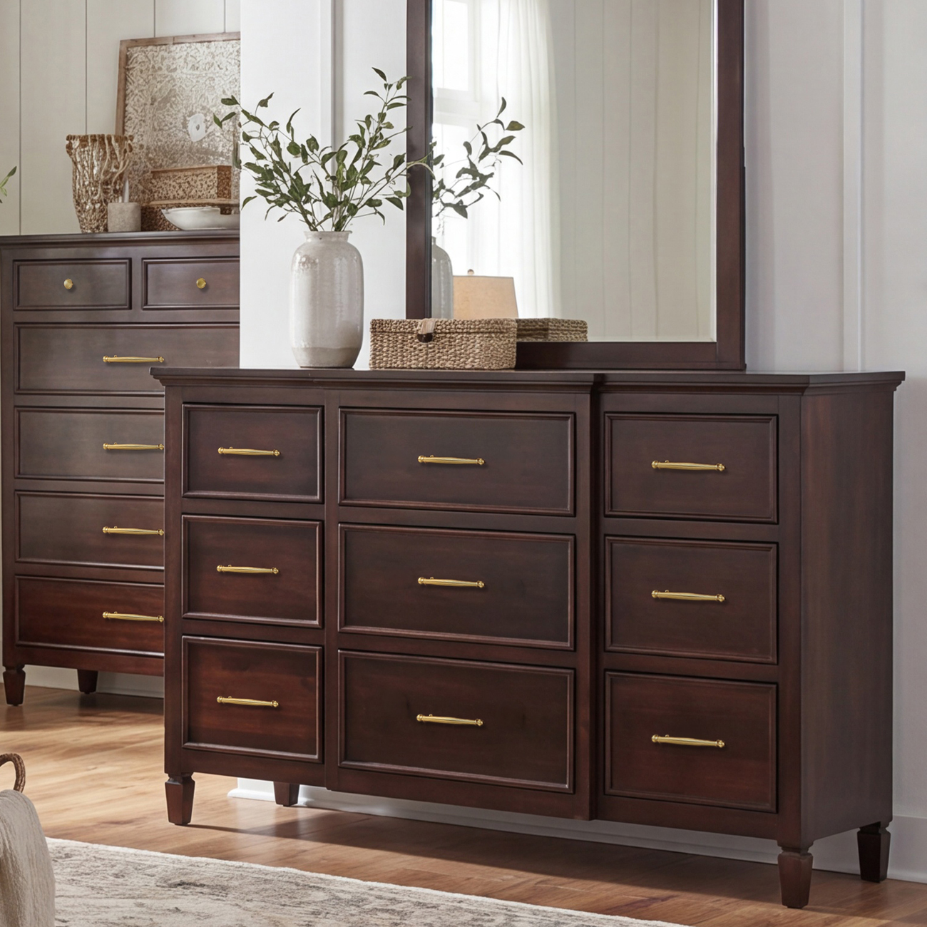 Vineyard Haven Dresser #2 VDH06248, with Mirror #4 VDH06304 Detail
